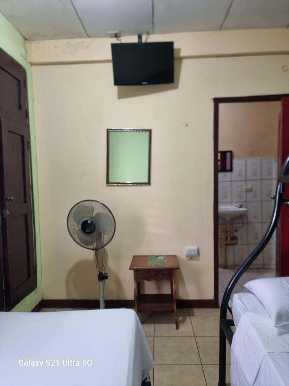 Hostal San Antonio Леон Екстер'єр фото