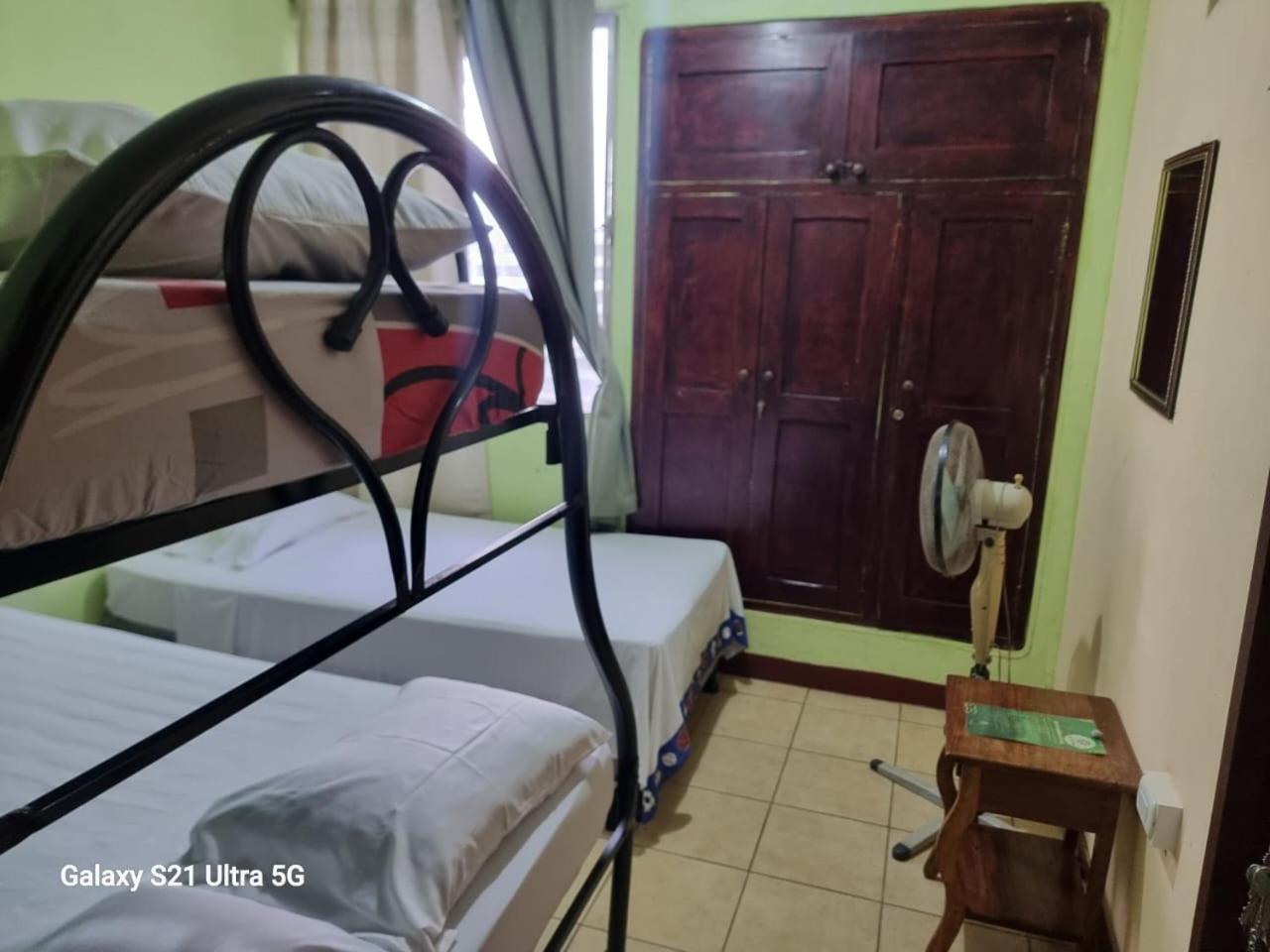 Hostal San Antonio Леон Екстер'єр фото