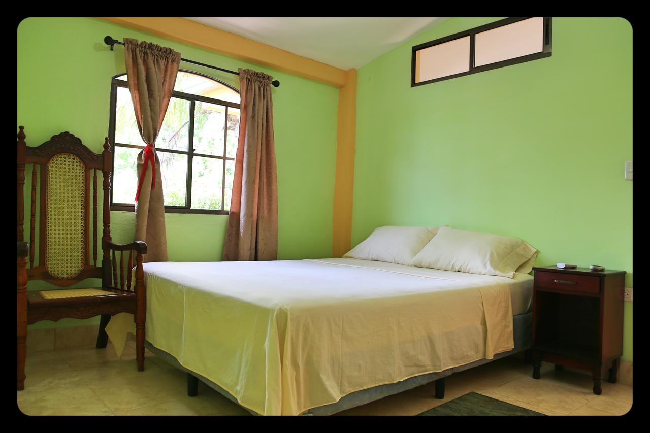 Hostal San Antonio Леон Екстер'єр фото