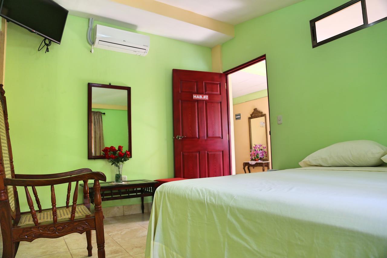 Hostal San Antonio Леон Екстер'єр фото