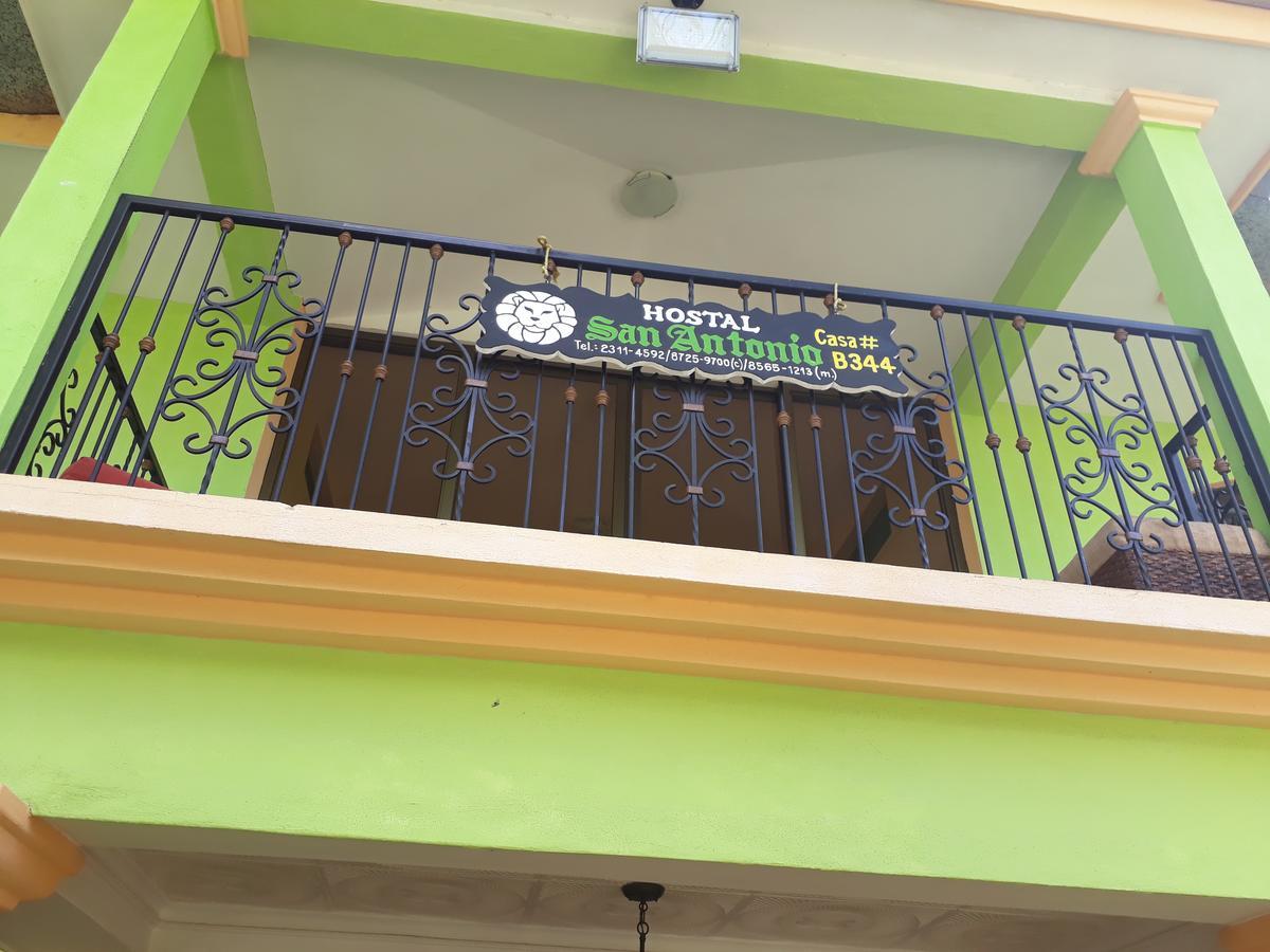 Hostal San Antonio Леон Екстер'єр фото