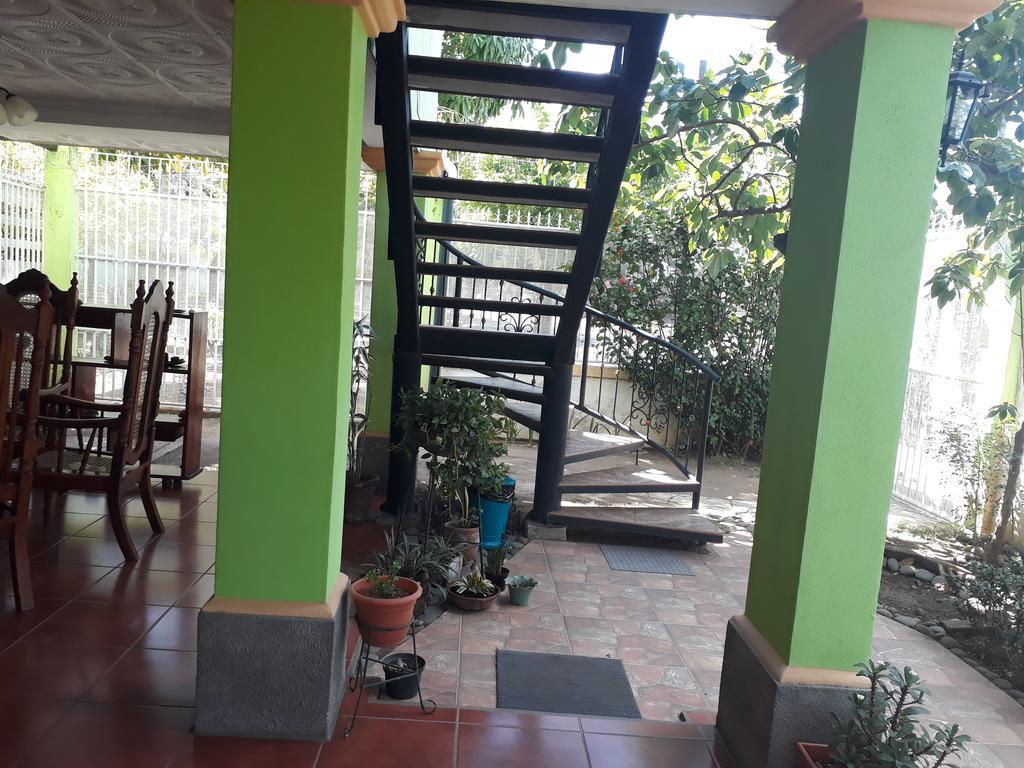 Hostal San Antonio Леон Екстер'єр фото